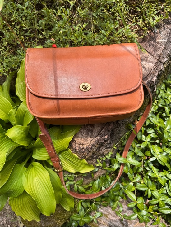 Coach Handbags - Vintage Coach Compartment Bag in British Tan Leather Crossbody Made in USA